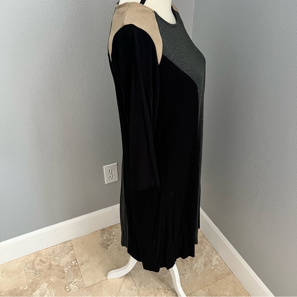 Karen Kane Gray Sheath Dress with Raglan Sleeves - Picture 7 of 11